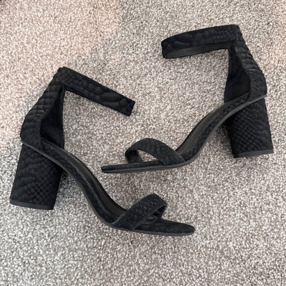 Jeffrey Campbell Laura Block Heel Ankle Strap Open Toe Heels Sandals Black 6.5 - Picture 2 of 9
